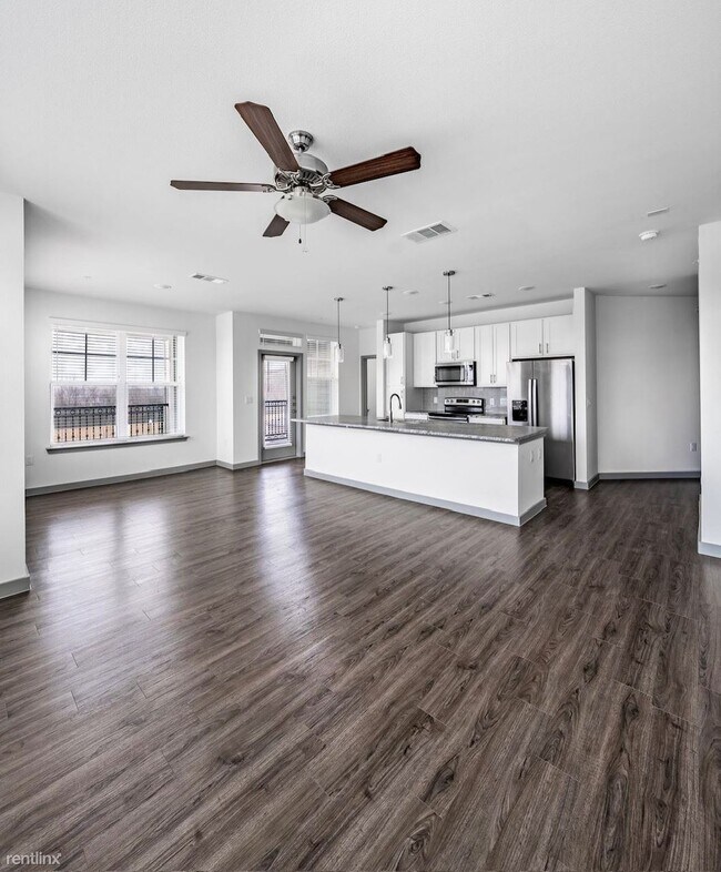 Building Photo - 2 br, 2 bath Condo - 2552 N Austin Ave 2nd...