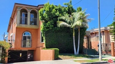 Building Photo - 1307 Alexandria Ave