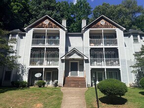 Building Photo - 1330 Park Glen Dr