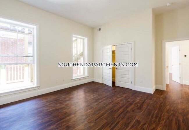 Foto del edificio - 1902 Washington St