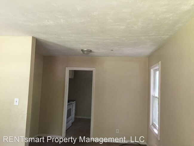 Building Photo - 2 br, 1 bath House - 4377 Lamore Street