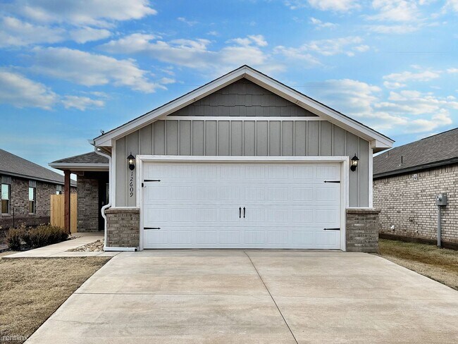 Building Photo - 3 br, 2 bath House - 12609 Florence Ln