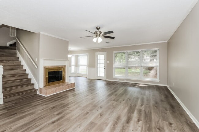 Building Photo - 17930 Cypress Spring Dr