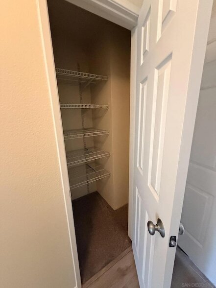 Foto del edificio - 7405 Charmant Dr