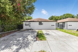 Building Photo - 142 NW 69th St