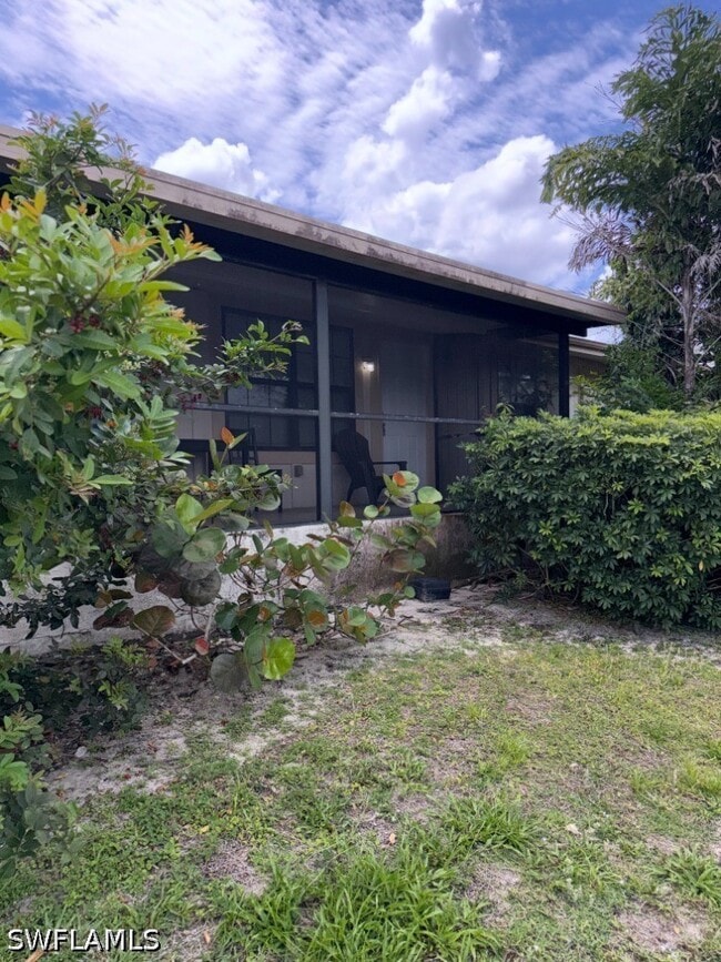 Foto del edificio - 5395 Treetops Dr
