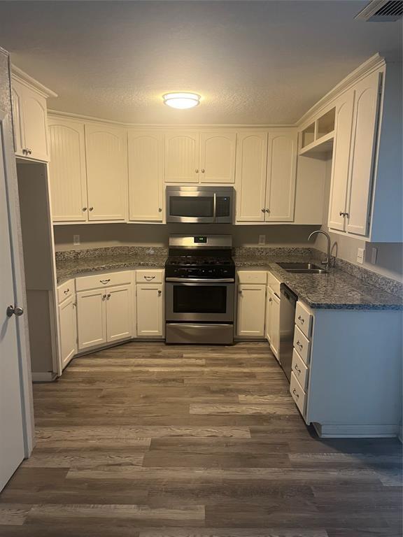 Foto del edificio - 1006 N Valderas St