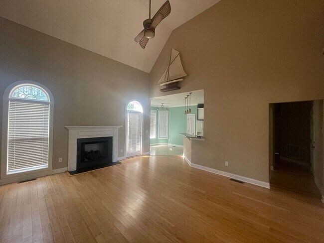 Foto del edificio - 106 Ravenswood Rd