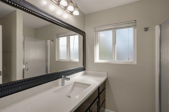 Building Photo - 116 Camellia Terrace