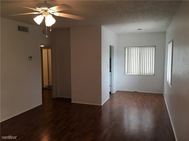Building Photo - 1 br, 1 bath  - 623 Bayshore Dr
