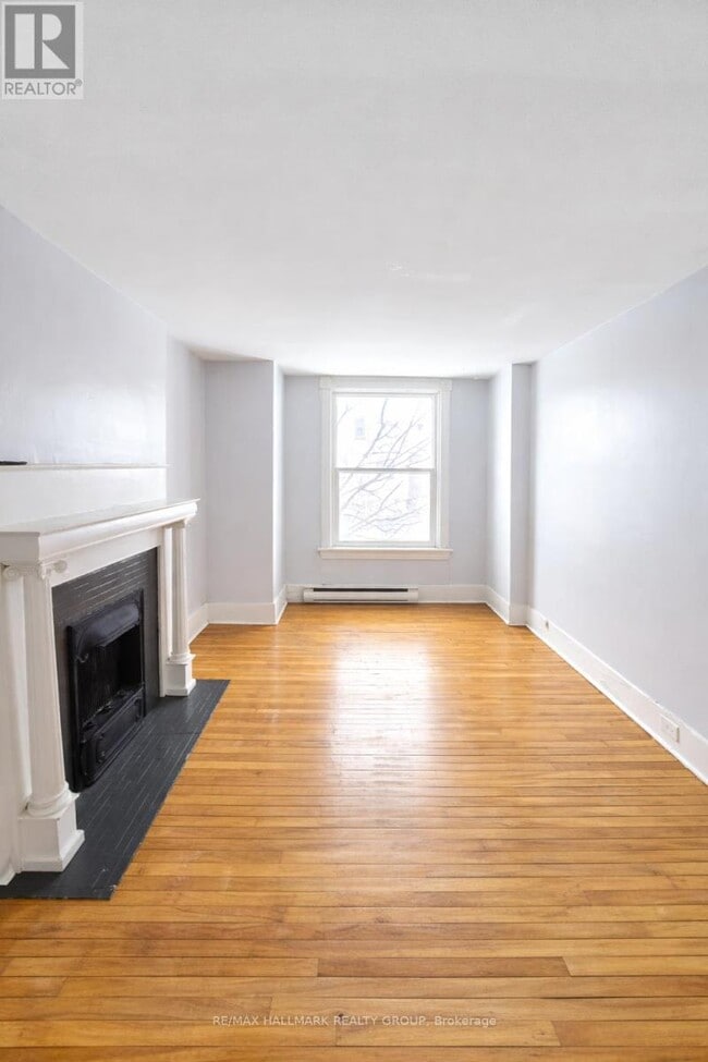 Building Photo - 514 Bay St