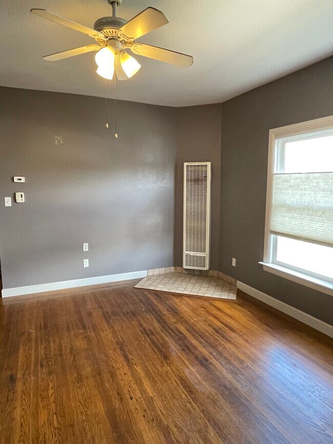 living room - 2326 Browning St