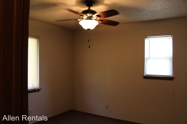 Building Photo - 2 br, 1 bath Apartment - 424 South 6th