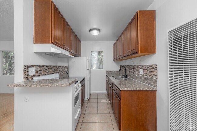 1 habitación, 1 baño - 675 pies cuadrados - Cocina - 1216 N Las Palmas Ave
