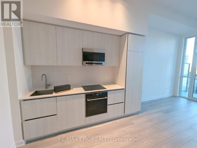 Building Photo - 110 Broadway Ave