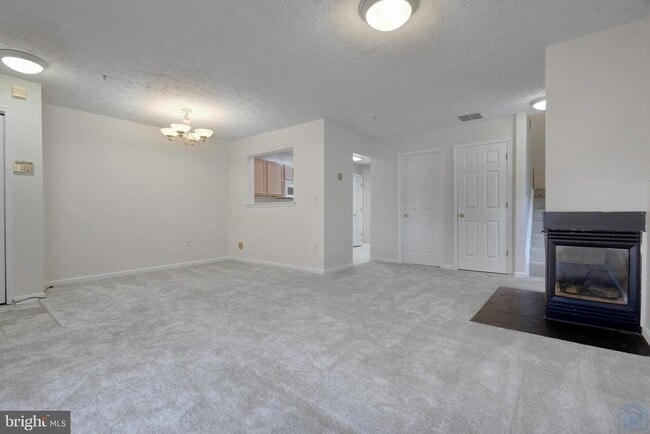 Building Photo - 50 Amberstone Ct