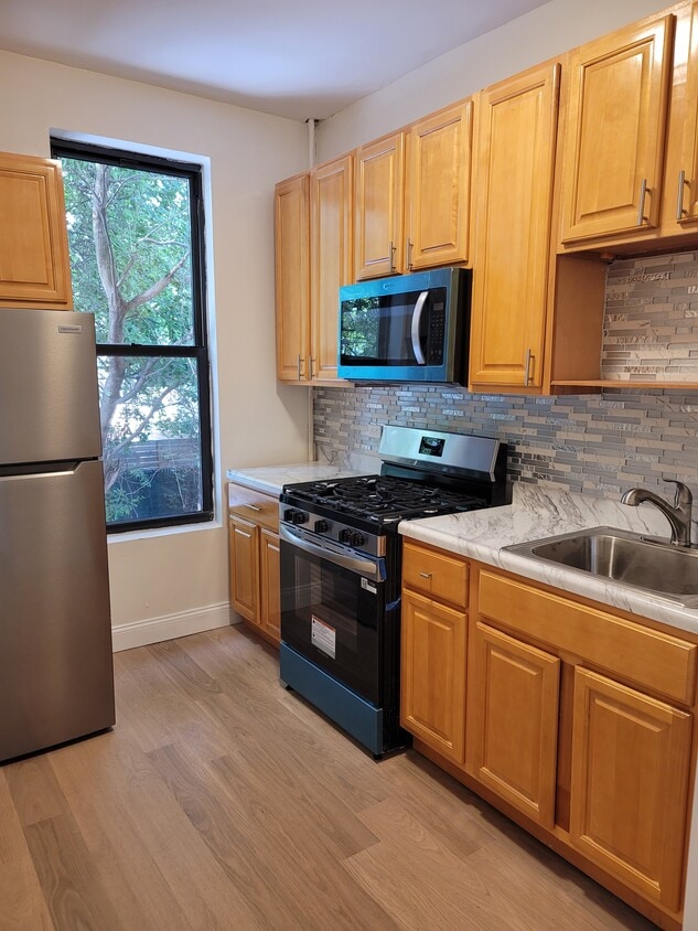 Foto principal - 525 Chauncey St