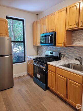Building Photo - 525 Chauncey St