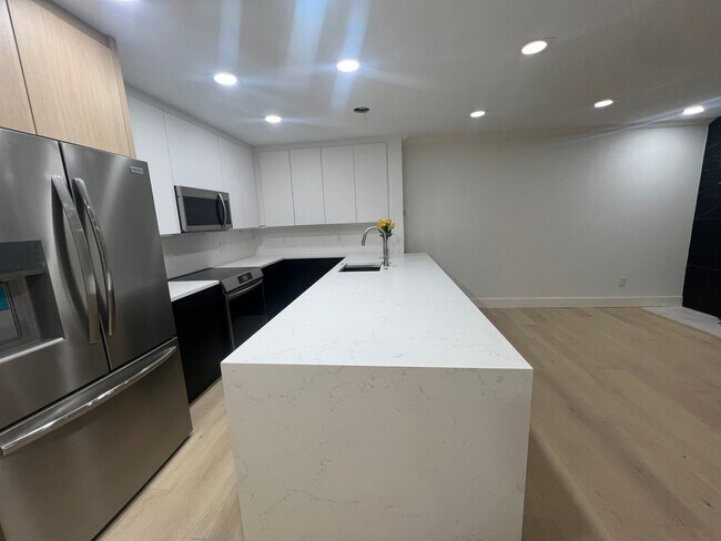 Foto del edificio - 910 W Hallam St