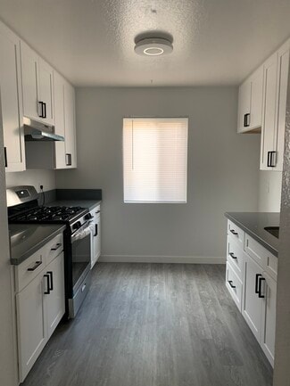 Building Photo - Monte Vista Manor Apartments