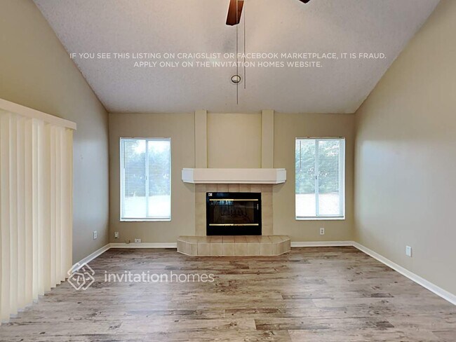 Building Photo - 1904 Paddock Dr