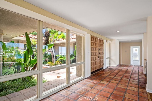 Foto del edificio - 7117 Avenida Altisima