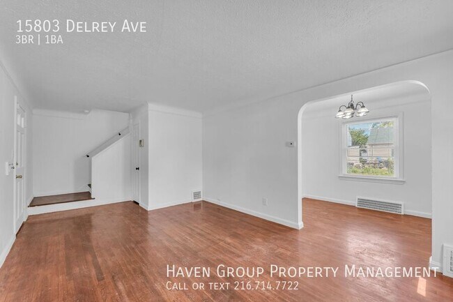 Building Photo - 15803 Delrey Ave