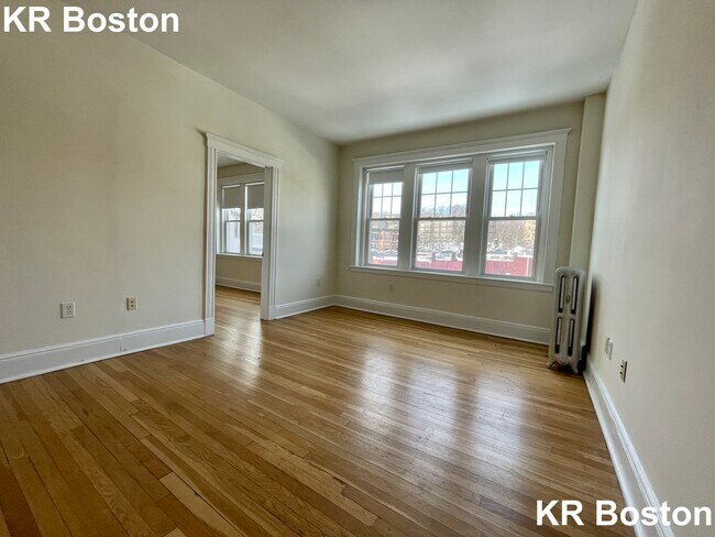 Building Photo - 127 Kilsyth Rd