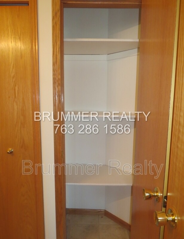Building Photo - 5584 154th Ln NW