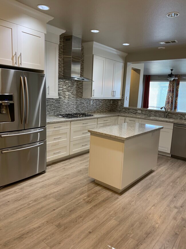 Foto del edificio - 2080 Henderson Way