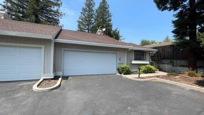 Photo - Walnut Creek 2 bedroom 2 bath townhome wit...