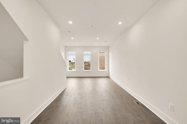 Building Photo - 2608 Olmsted Ct NW