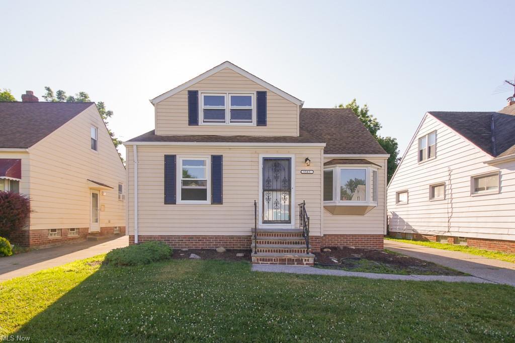 Primary Photo - 5545 Elmwood Ave