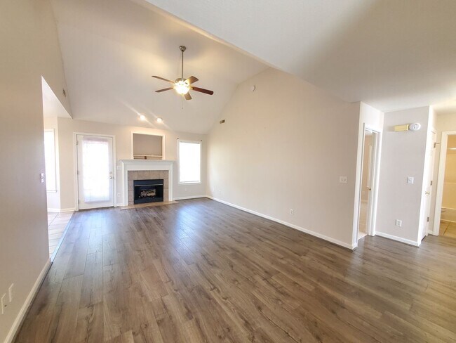 Foto del edificio - Great location