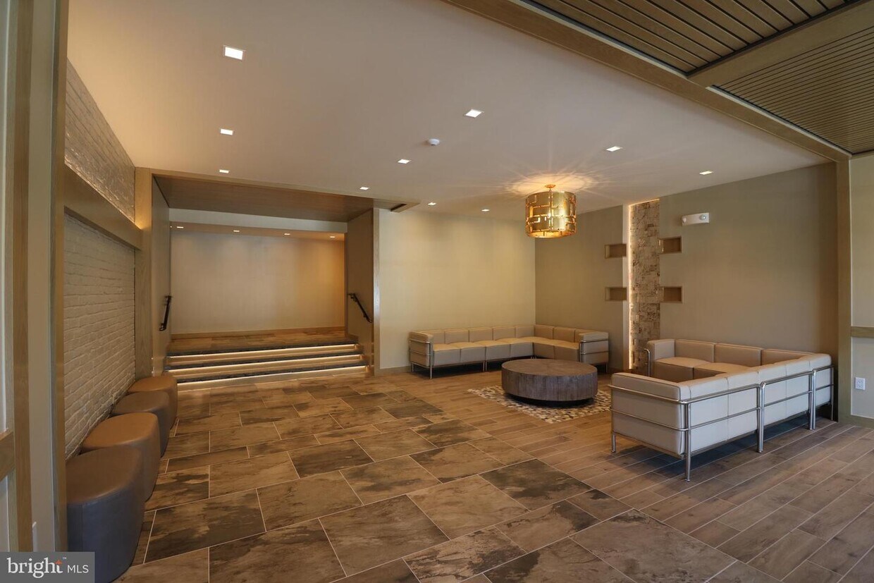 4720 Chevy Chase Dr Unit 102, Chevy Chase, MD 20815 Room for Rent in Chevy Chase, MD