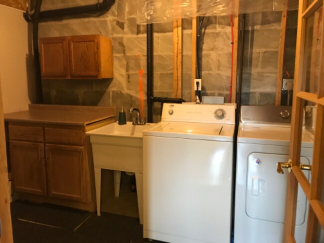Building Photo - 2965 Wendys Way