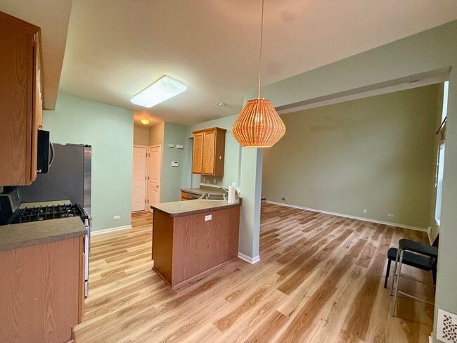 Building Photo - 3123 Ollerton Ave