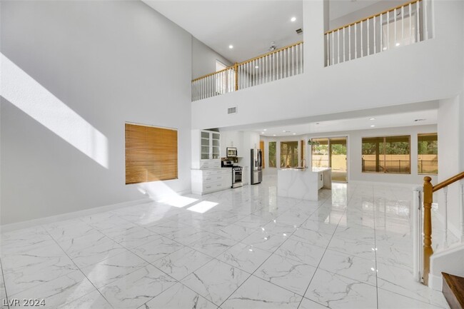 Foto del edificio - 4452 Summers Shade St
