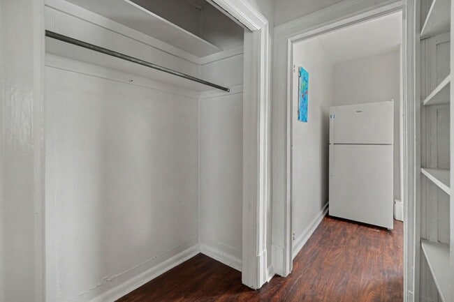 Building Photo - Unique Two-Story Apartment in the Heart of Denver's Desirable Congress Park Neighborhood