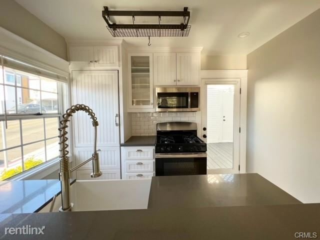 Building Photo - 2 br, 1 bath House - 208 8th St