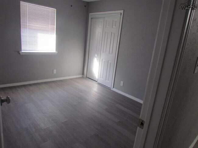 Foto del edificio - 4103 Mustang St