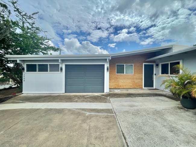Building Photo - 1508 Keolu Dr