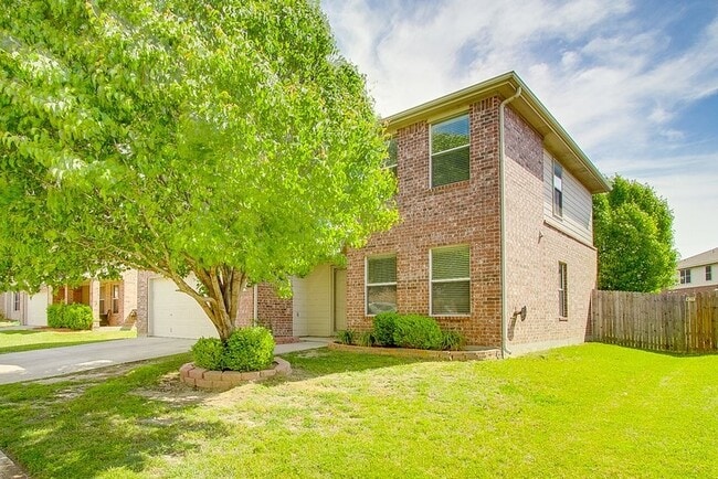 Foto del edificio - 937 Canary Dr