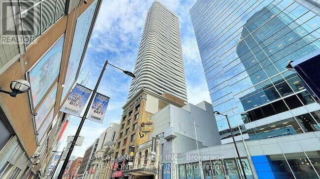 Photo du bâtiment - 197-3197 Yonge St