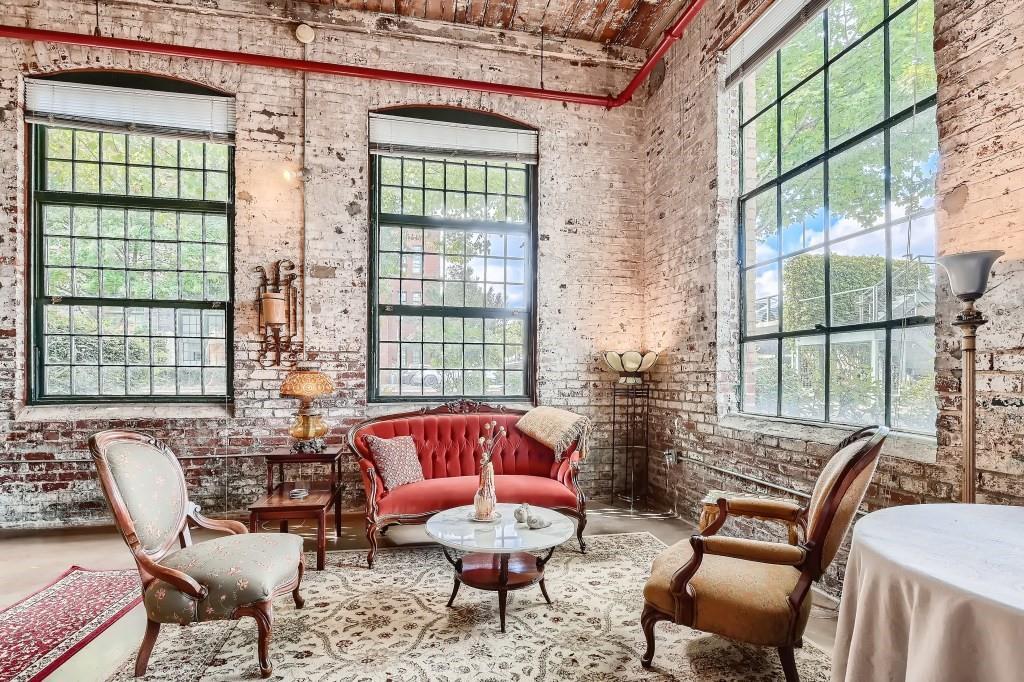 Foto principal - 170 Boulevard SE