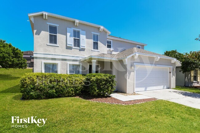 Building Photo - 300 Aster Dr