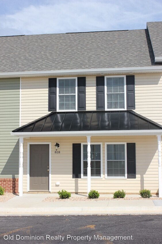 3 br, 2.5 bath House 818 Carson Circle House for Rent in Grottoes