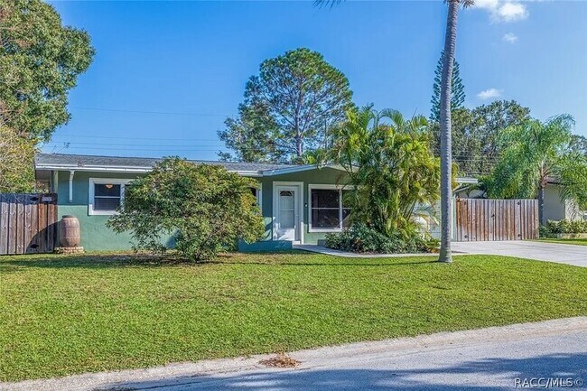 Foto del edificio - 2701 56th Ln N