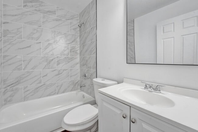 Foto del edificio - 1630 S Orleans St