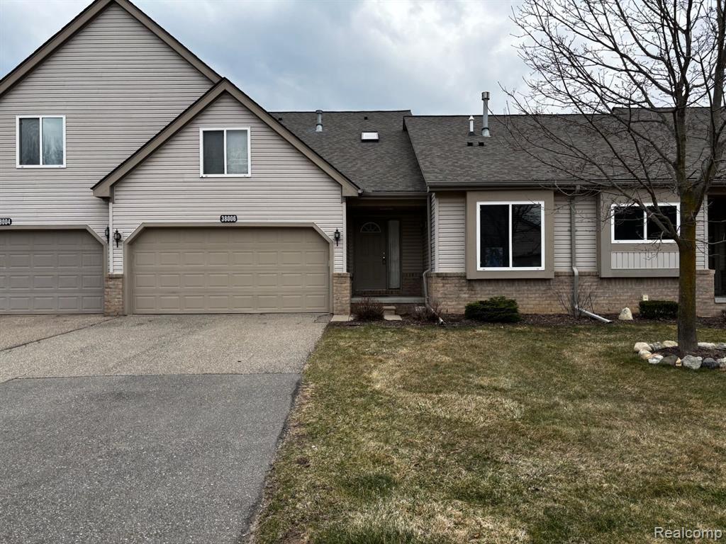 Foto principal - 38006 Mitchell St
